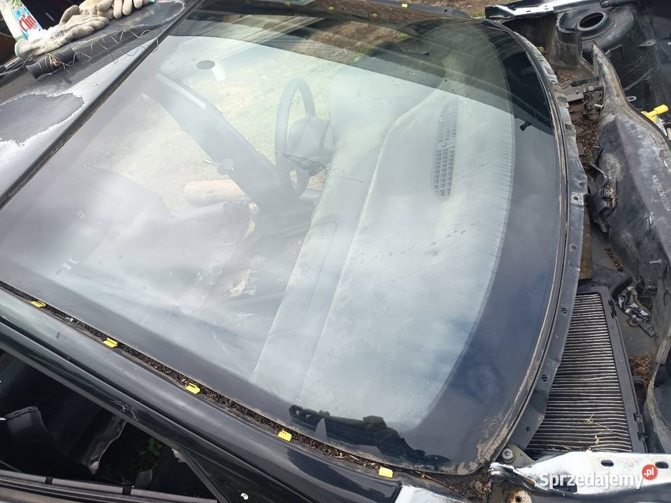 Szyba przód seat Leon 1m toledo 2 Rok produkcji 2002 Trawniki