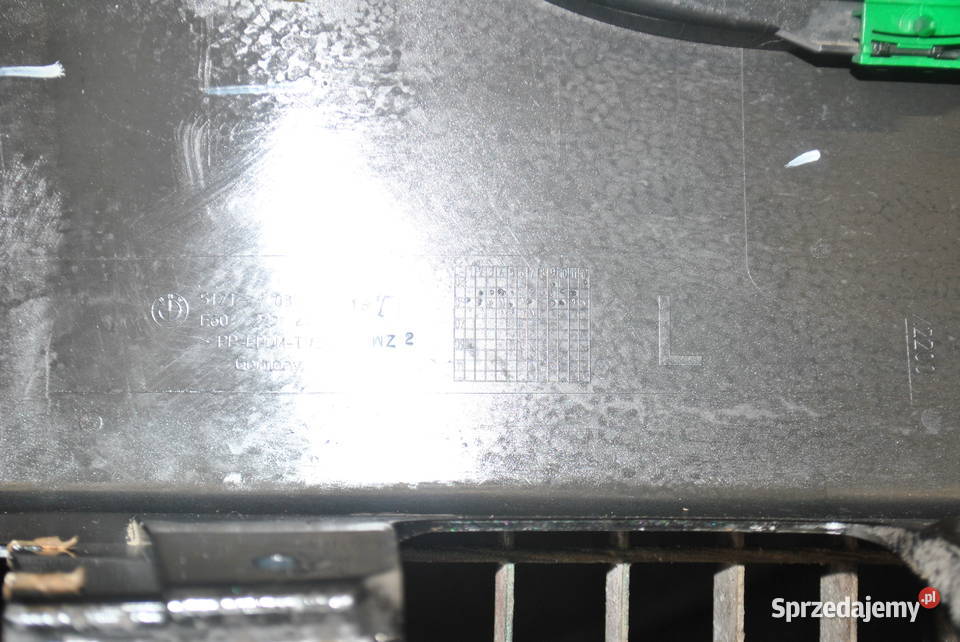 Nakłądka produ lewa strona BMW E60 E61 PRZEDLIFT Poręba