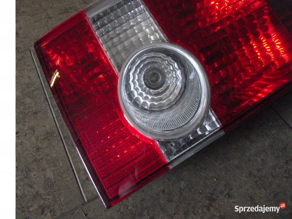 LAMPA TYŁ TYLNA LEWA VOLVO V50 PRZED LIFT śląskie Ruda Śląska