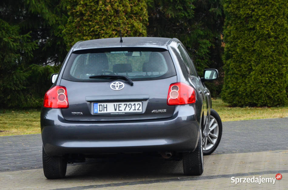 Piękna Toyota Auris Klimatyzacja PDC Alufelgi Ostrów Mazowiecka