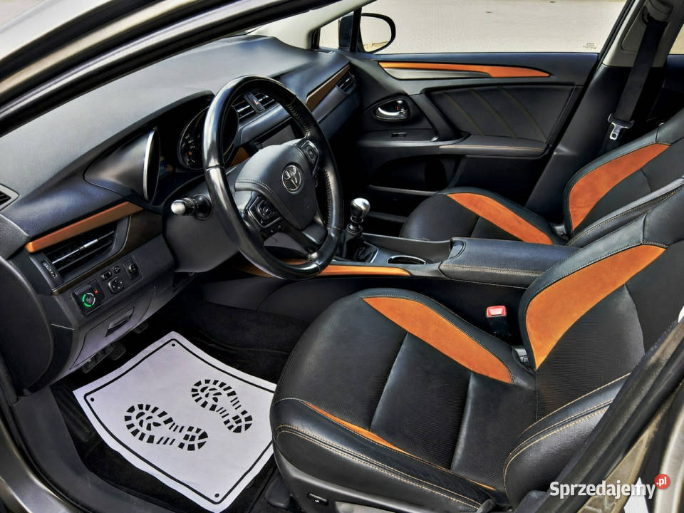 Toyota Avensis 18 Valvematic 147 LPG Premium ASR (kontrola trakcji) Łódź