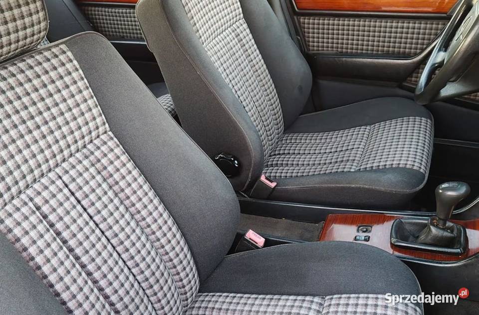 Mercedes W124 20 136 Strzałkowo