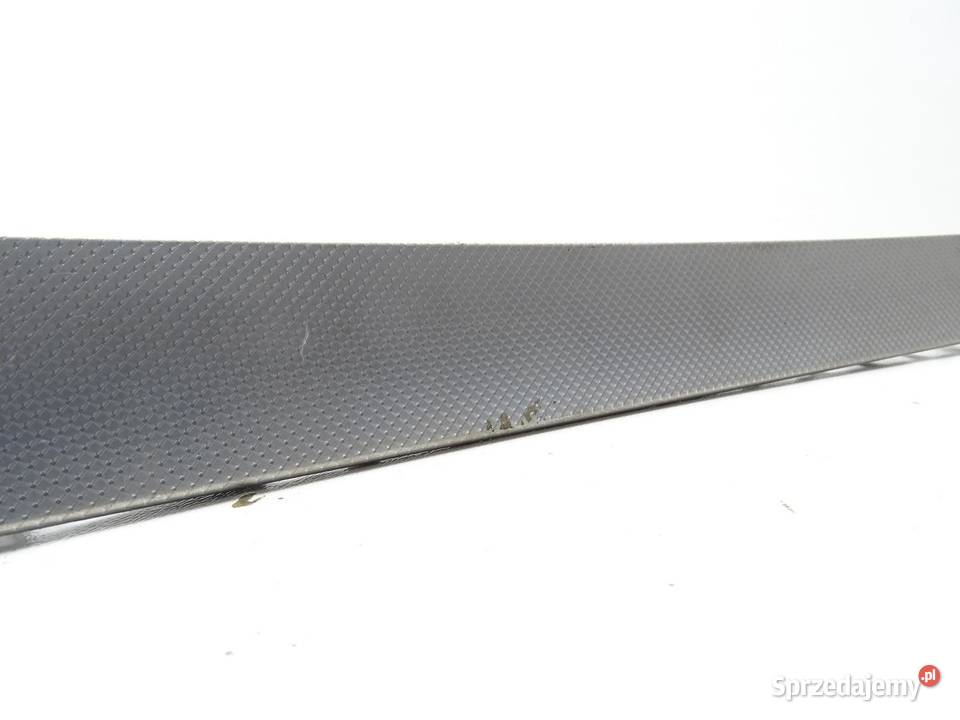 LISTWA DEKOR BOCZKA DRZWI PRZÓD TYŁ 8K0867409