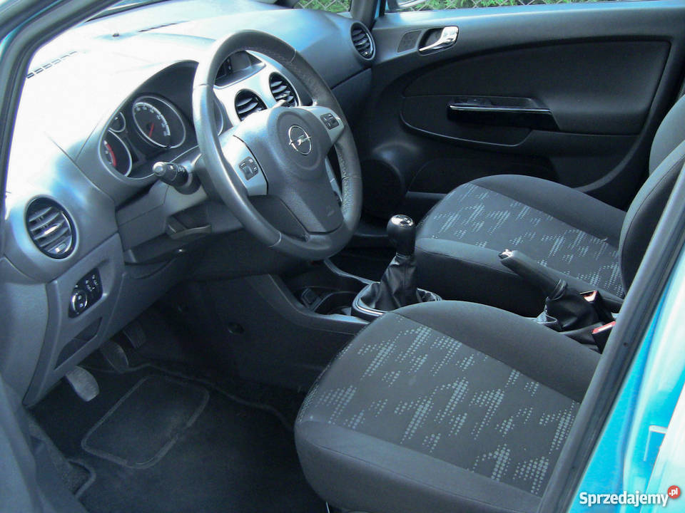 Opel Corsa D 14 BŁĘKITNY KOLOR 2011rTempomat przyciemniane szyby Corsa Kraków