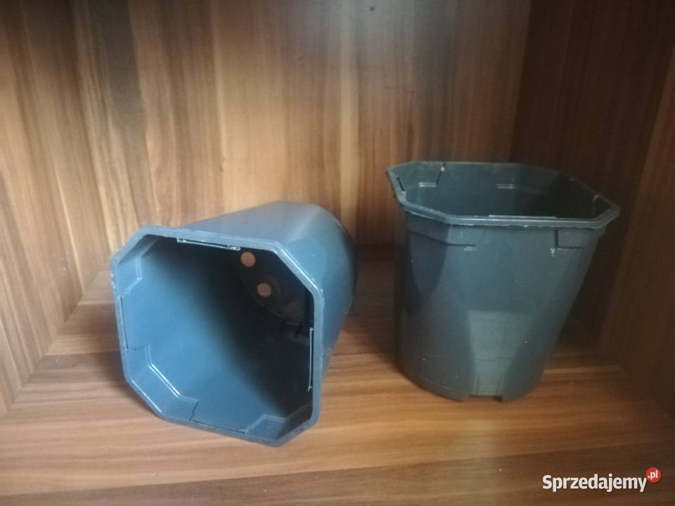 używane doniczki kwadratowookrągła 2L kreuwel Legnica sprzedam