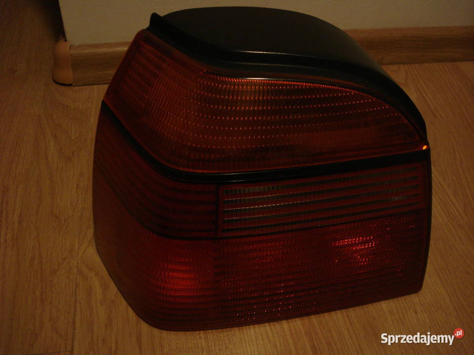 Sprzedam nową lampę tylną lewą do VW GOLF III Gdynia