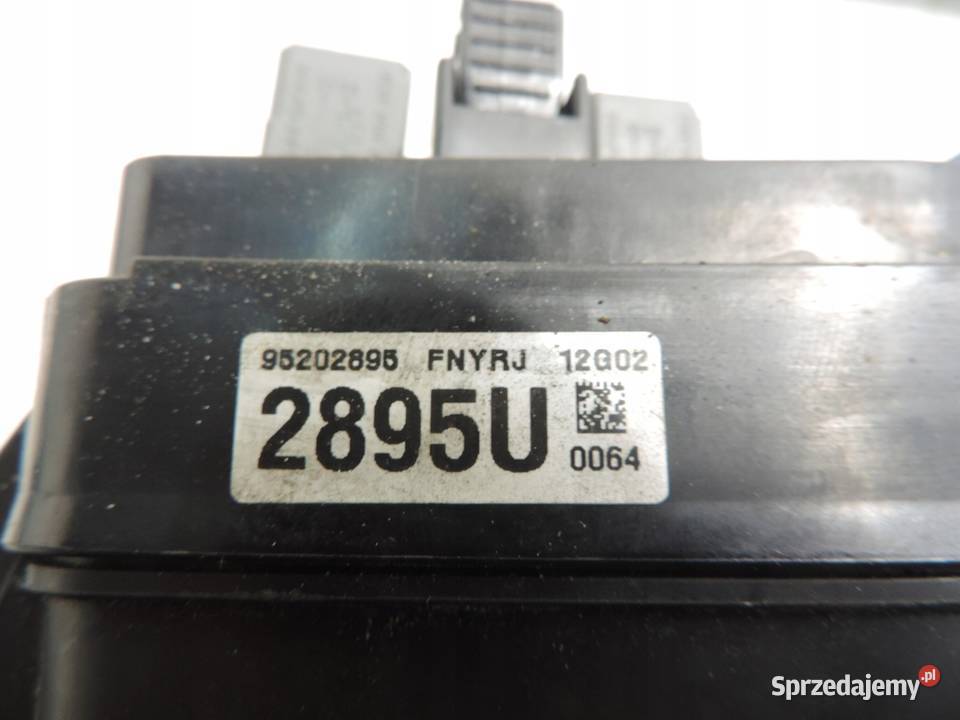 SKRZYNKA BEZPIECZNIKÓW 95202895 OPEL ANTARA LIFT sprzedam