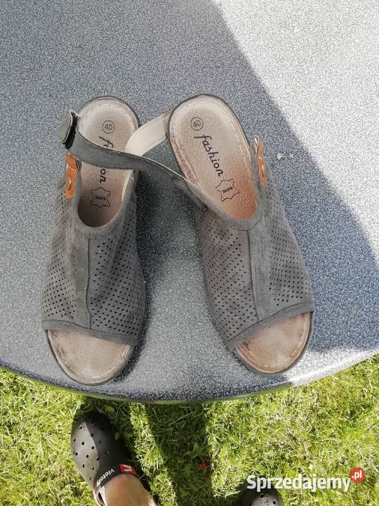 Buty damskie rozmiar 40 Sandały i klapki Drawsko Pomorskie