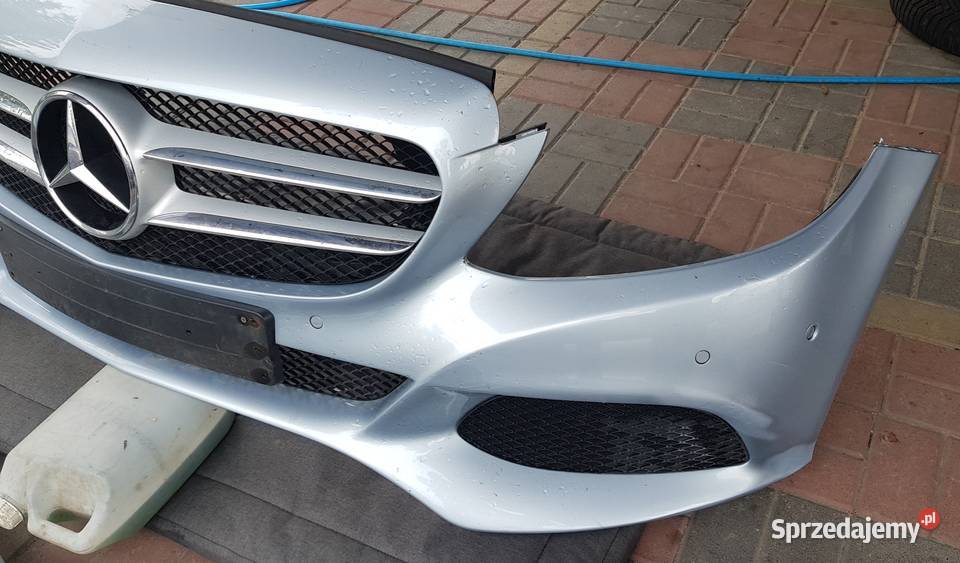 Zderzak Przód MERCEDES CKLASA W205 lakier 988 Części samochodowe Radom