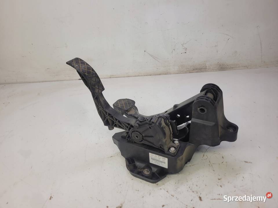 PEDAŁY STELAŻ AUDI A1 VW SEAT SKODA 6R1721058 Przystajń