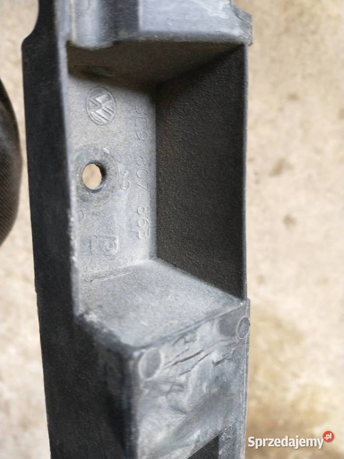 Ślizg tylnego zderzaka kombi VW Passat B6 Nowy Sącz