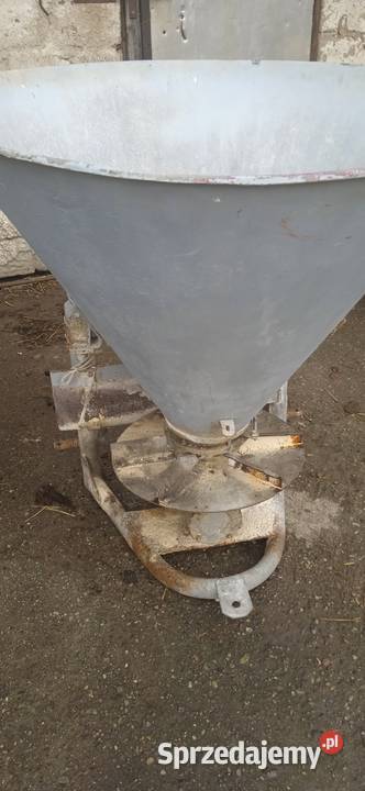 Rozsiewacz nawozu lej 2 sztuki Maszyny rolnicze Gostynin