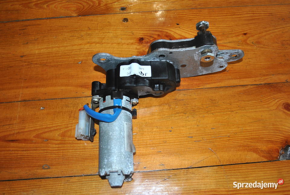 Napęd regulacji wysokości fotela pasażera BMWE46 Poręba sprzedam