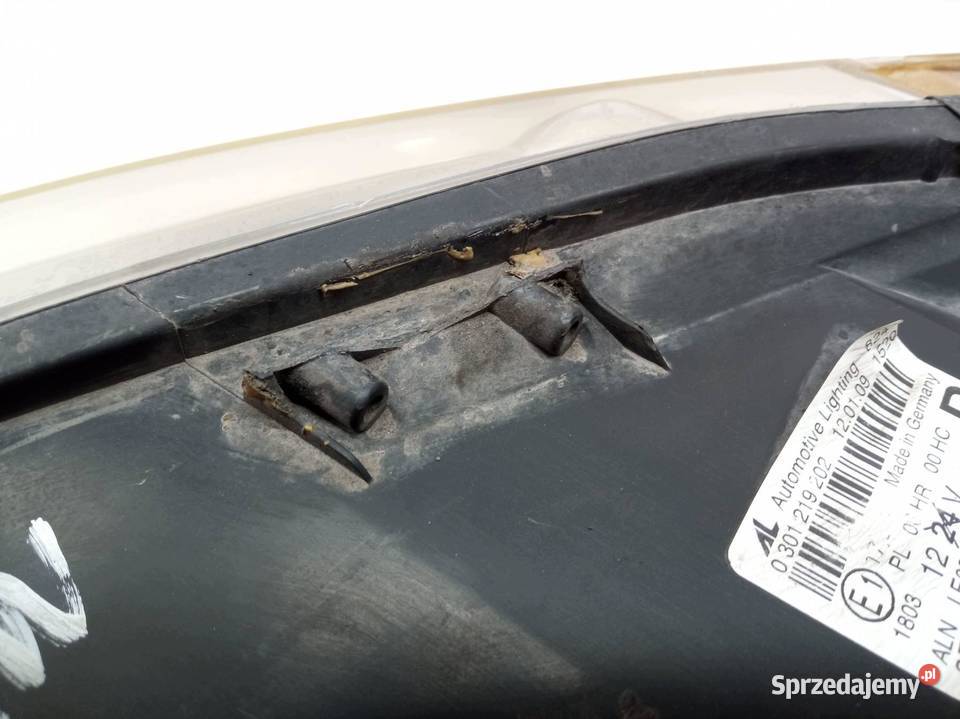 LAMPA PRZÓD PRAWA EU 8E0941004AJ Audi A4 III sprzedam
