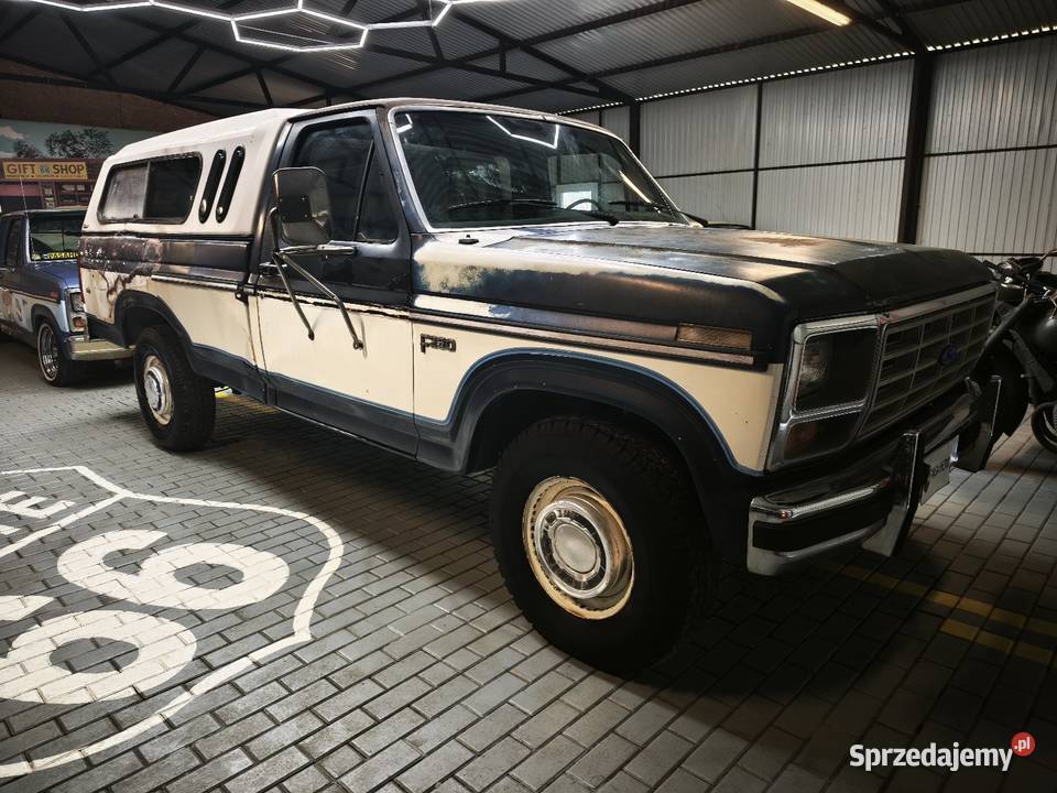 Ford F250 Pickup 58 V8 hak Zamość