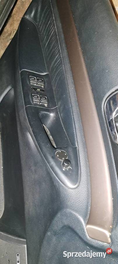 Audi a4 b5 tapicerka drzwi skóra czarna Bochnia