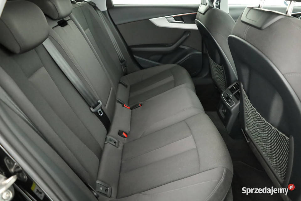 Audi A4 40 TFSI elektryczne szyby A4 Samochody osobowe Piaseczno