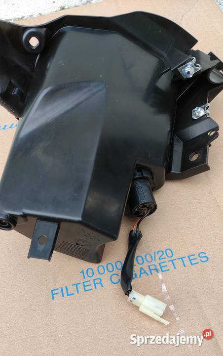 YAMAHA X 18 SCHOWEK WYPEŁNIENIE LEWY sprzedam