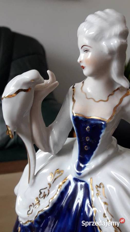 Figurka porcelanowa Dama z papugą J Dikolenko Janów Lubelski sprzedam