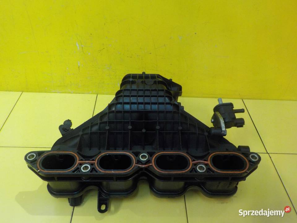 AURIS II PRIUS 18 HYBRYDA 15r 136 2ZRFXE