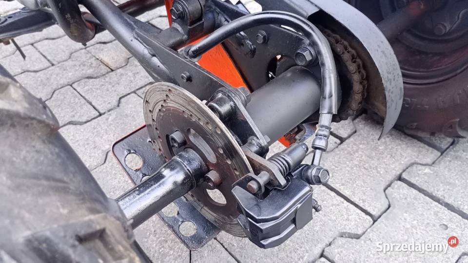 Quad na pole Access