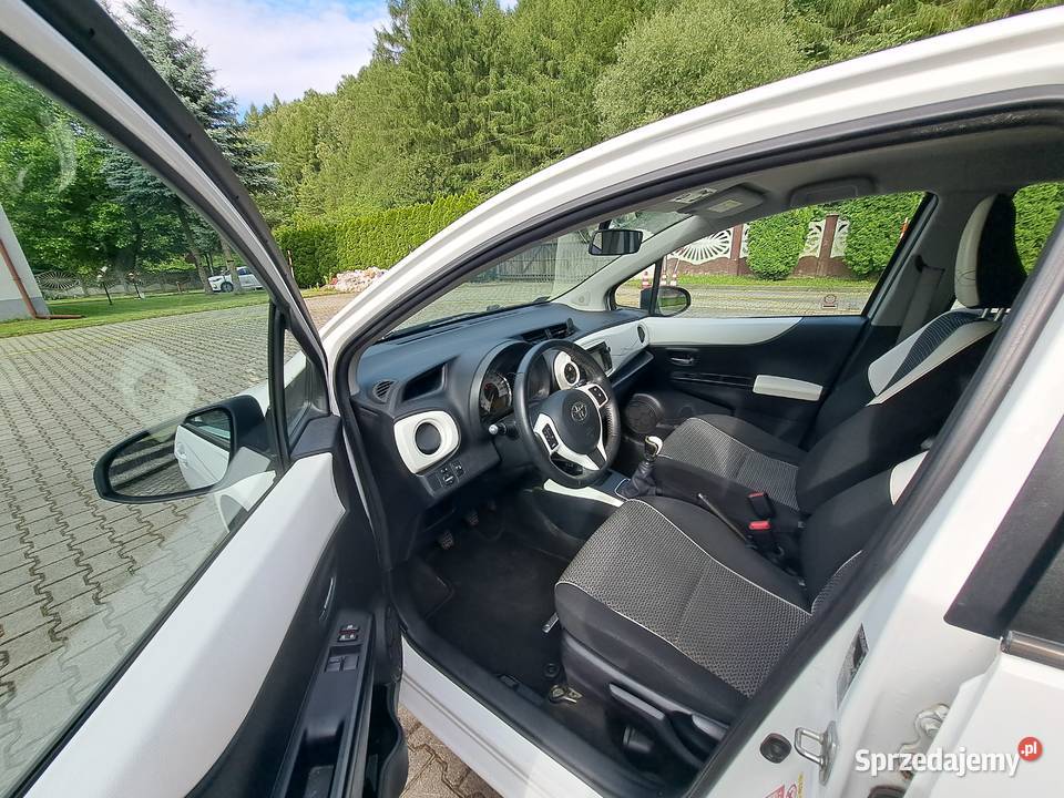 Toyota Yaris TREND by SIMPLE 2014r 133 LPG śląskie Cisowa