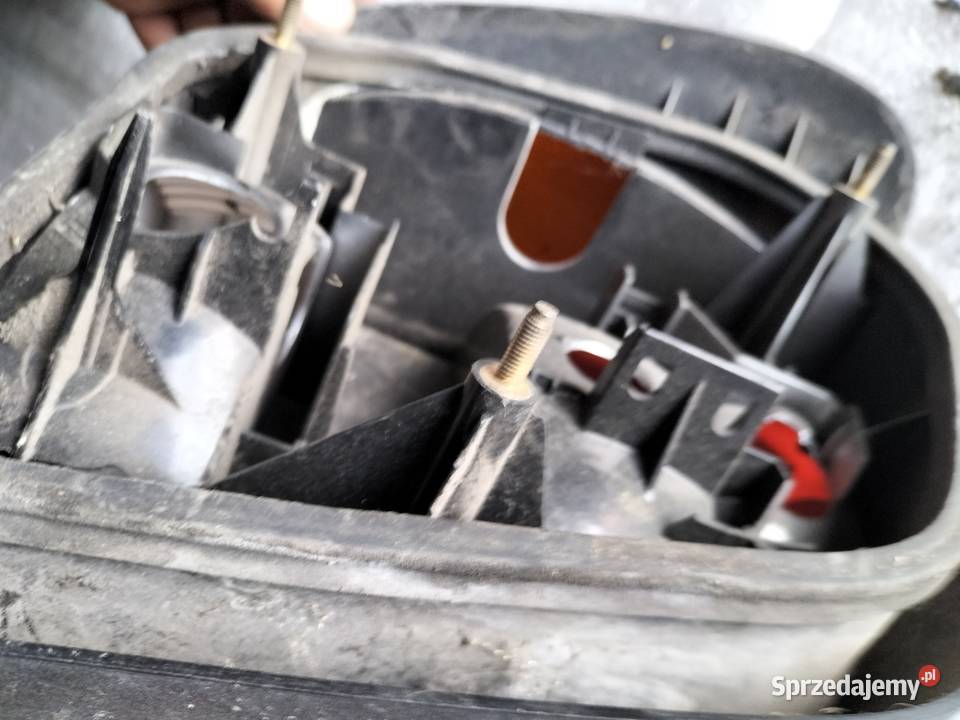 VW POLO 6N LAMPA TYŁ PRAWA Kamień-Kolonia