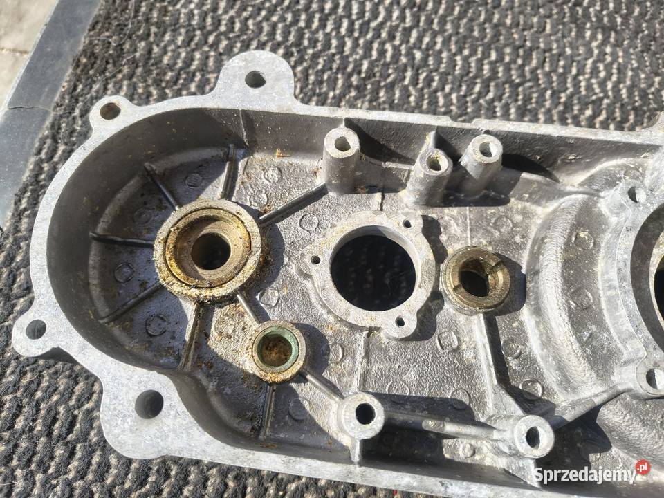 Połówki kartery silnik Komar Ryś komar MR230 Rzeszów