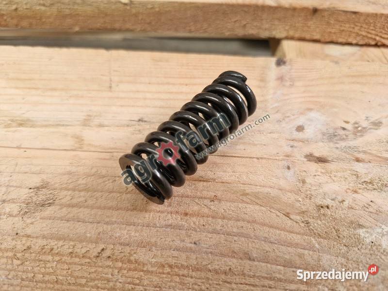 Sprężyna John Deere 6800 7400 7510 7520 sprzedam