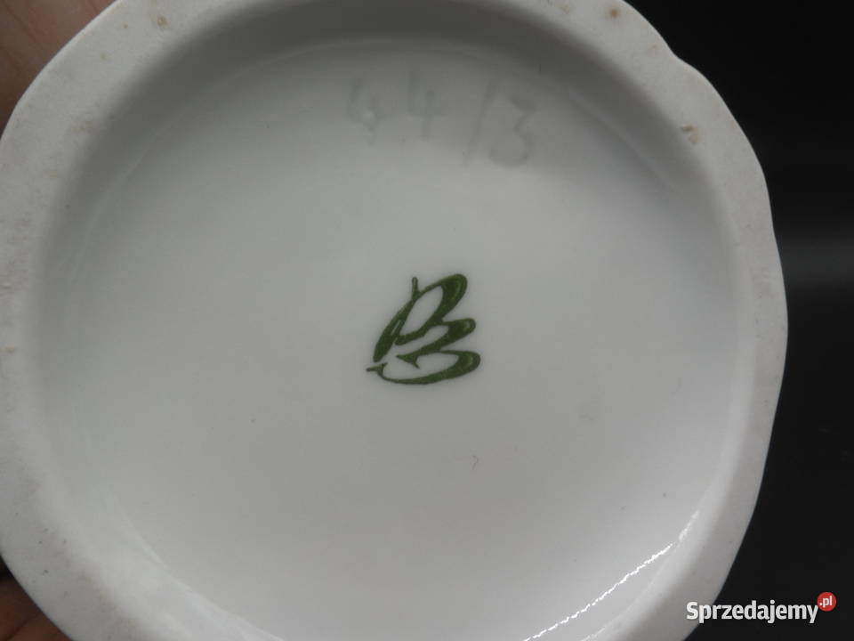 Ekskluzywny Biały Wazon Porcelanowy projekt Porcelana i szkło wielkopolskie Raszków