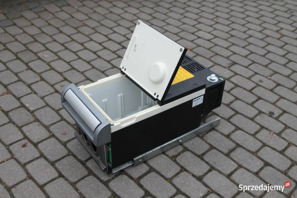 LODÓWKA SAMOCHODOWA Daf XF 105 106 EURO 6 do sprzedam