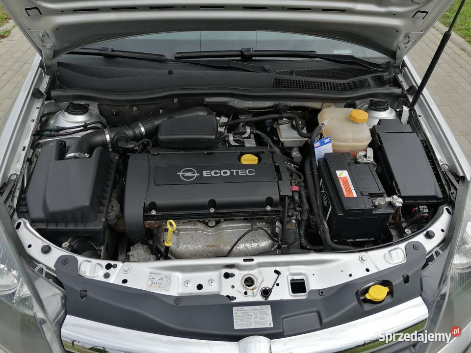 Opel astra h lift 16 benzyna bmaly przebieg 2kpl Rok produkcji 2006 Chełmno