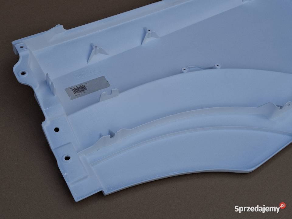 MERCEDES ACTROS MP4 PRZEDŁUŻENIE STOPNICY PRAWE ciężarowe Nadkola Bieleń