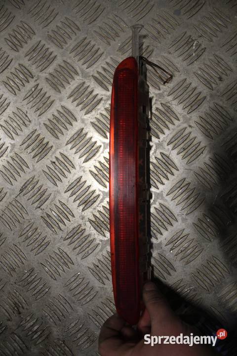 ŚWIATŁO STOP STOPU SEAT ALTEA 5P0945097