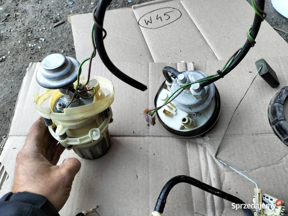 AUDI 80 B4 80B4 23 PŁYWAK POMPA POMPKA PALIWA osobowe Kamień-Kolonia
