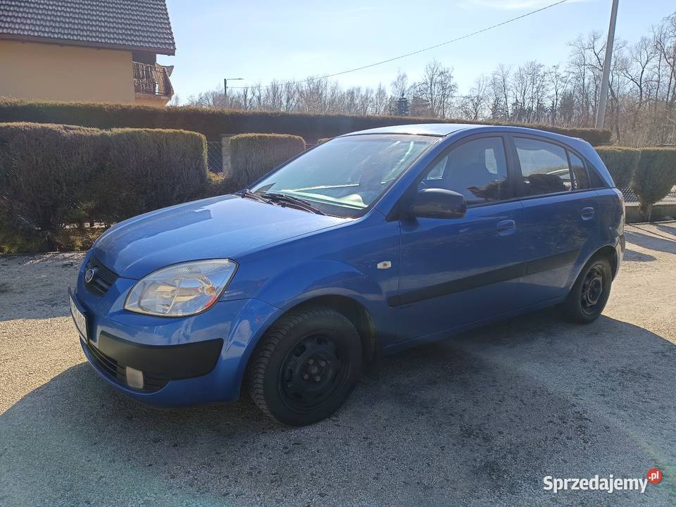 SPEZEDAM KIA RIO Wiśniowa sprzedam