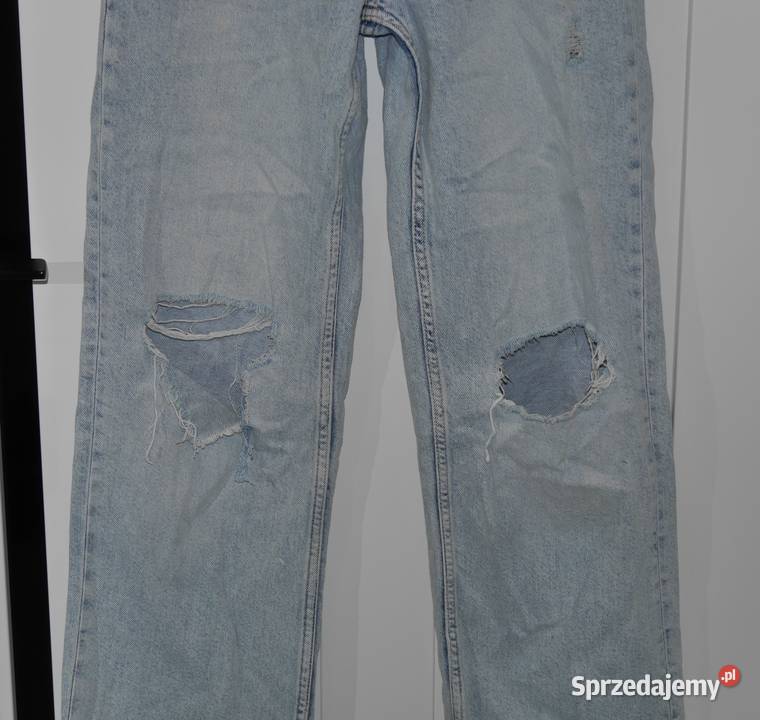 Bershka świetne spodnie dzwony z dziurami 32 XXS Bershka dolnośląskie Wrocław