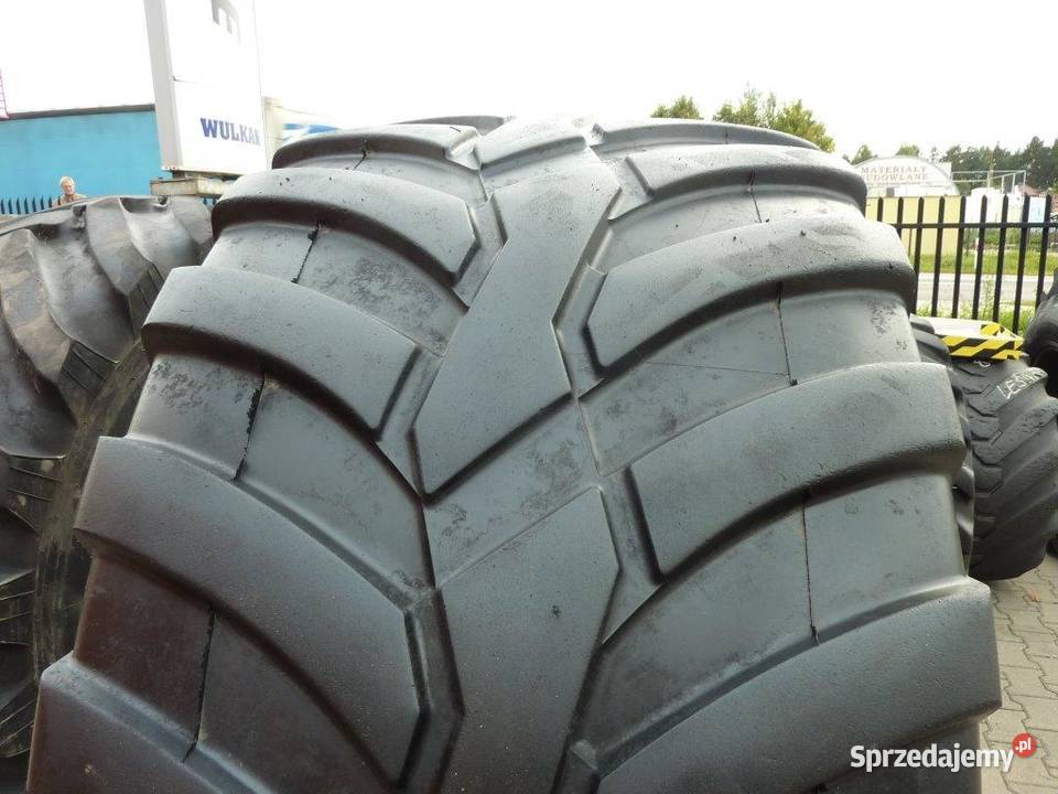 Opona używana rolnicza 80060R32 VREDESTEIN 60 Zaścianki