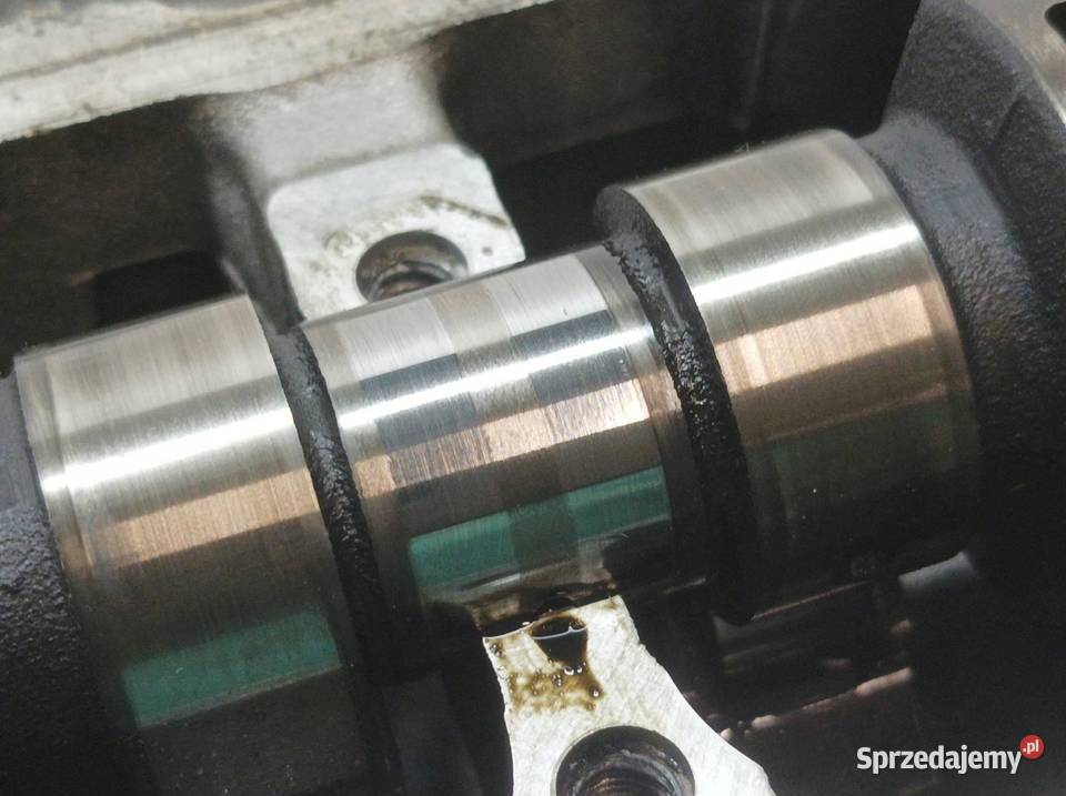 GŁOWICA KOMPLETNA 14 D4D Toyota Auris I 20062012