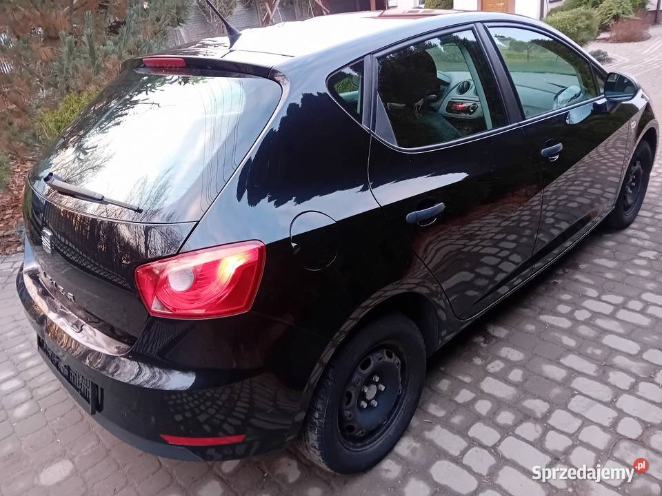 Seat Ibiza 12B Rok produkcji 2012 Przysucha sprzedam