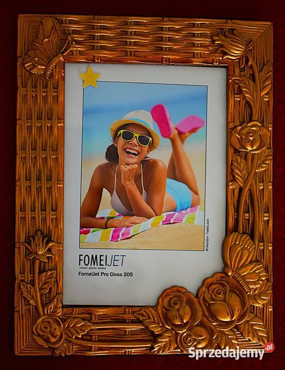 Dwie ramki z zdobnymi wzorami w kolorze starego Chełmno