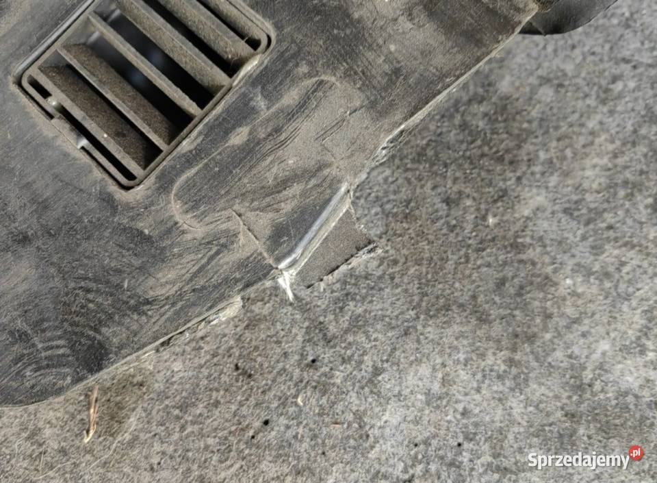 Osłona nogi kierowcy BMW E32 Manual osobowe Żory