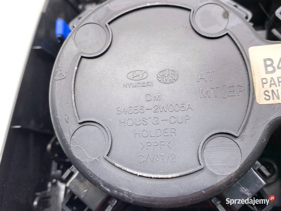 UCHWYT NA NAPOJE HYUNDAI SANTA FE III 846562W005