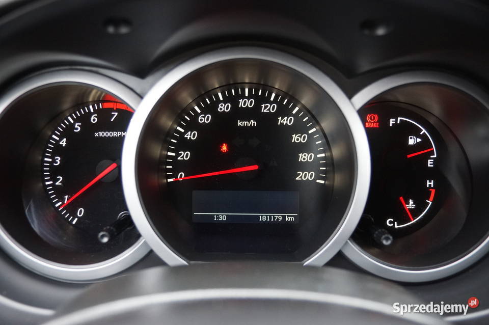Suzuki Grand Vitara 16 Benzyna 106 4x4 sprzedam
