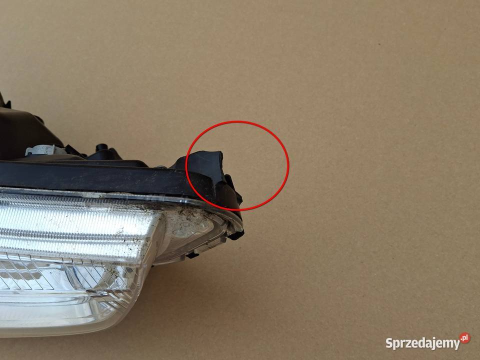 MITSUBISHI ASX I LIFT REFLEKTOR PRAWY LAMPA Bieleń