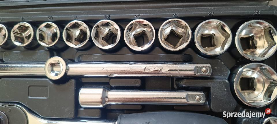 Zestaw kluczy nasadowych z grzechotkami 12 i 14 Ełk