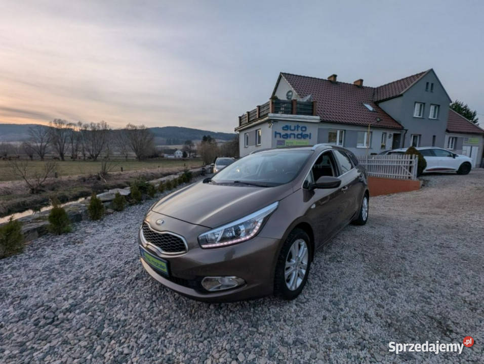 Kia Ceed 16 benzyna Ledy II 2012 151514km Samochody osobowe Kamienna Góra