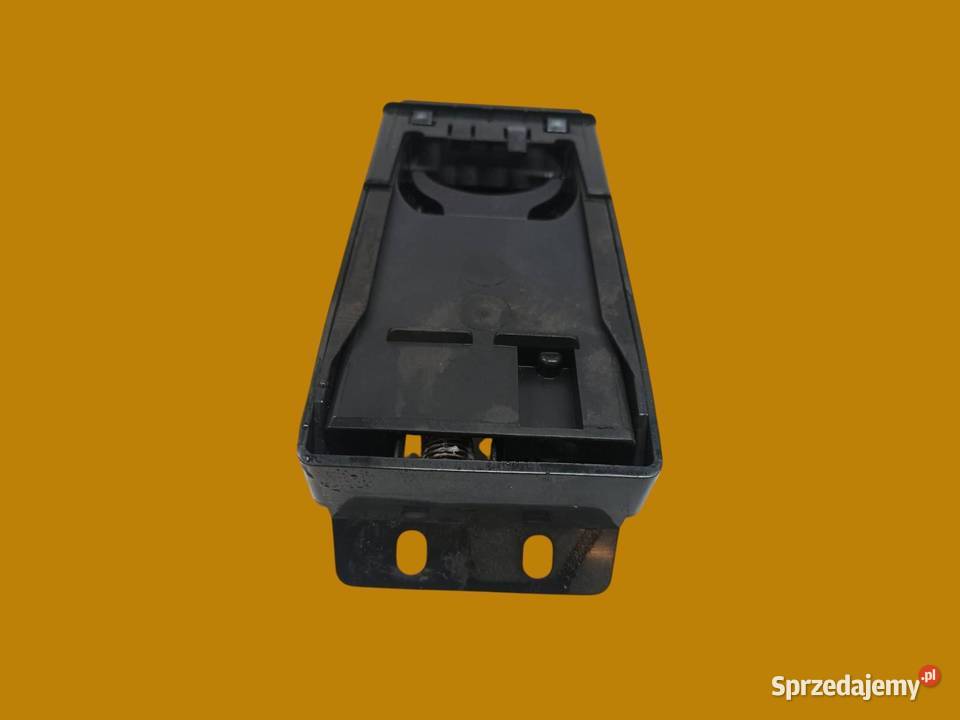 UCHWYT NA KUBEK GN62104480 Peugeot 4007 I sprzedam