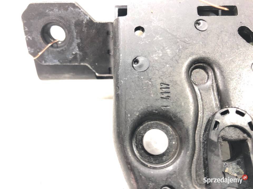 ZAMEK KLAPY TYŁ OPEL ASTRA J Kombi 0915