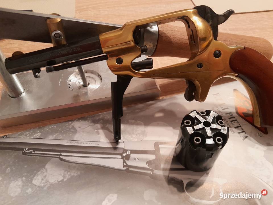 Sprzedam rewolwer czarnoprochowy Remington Grajewo
